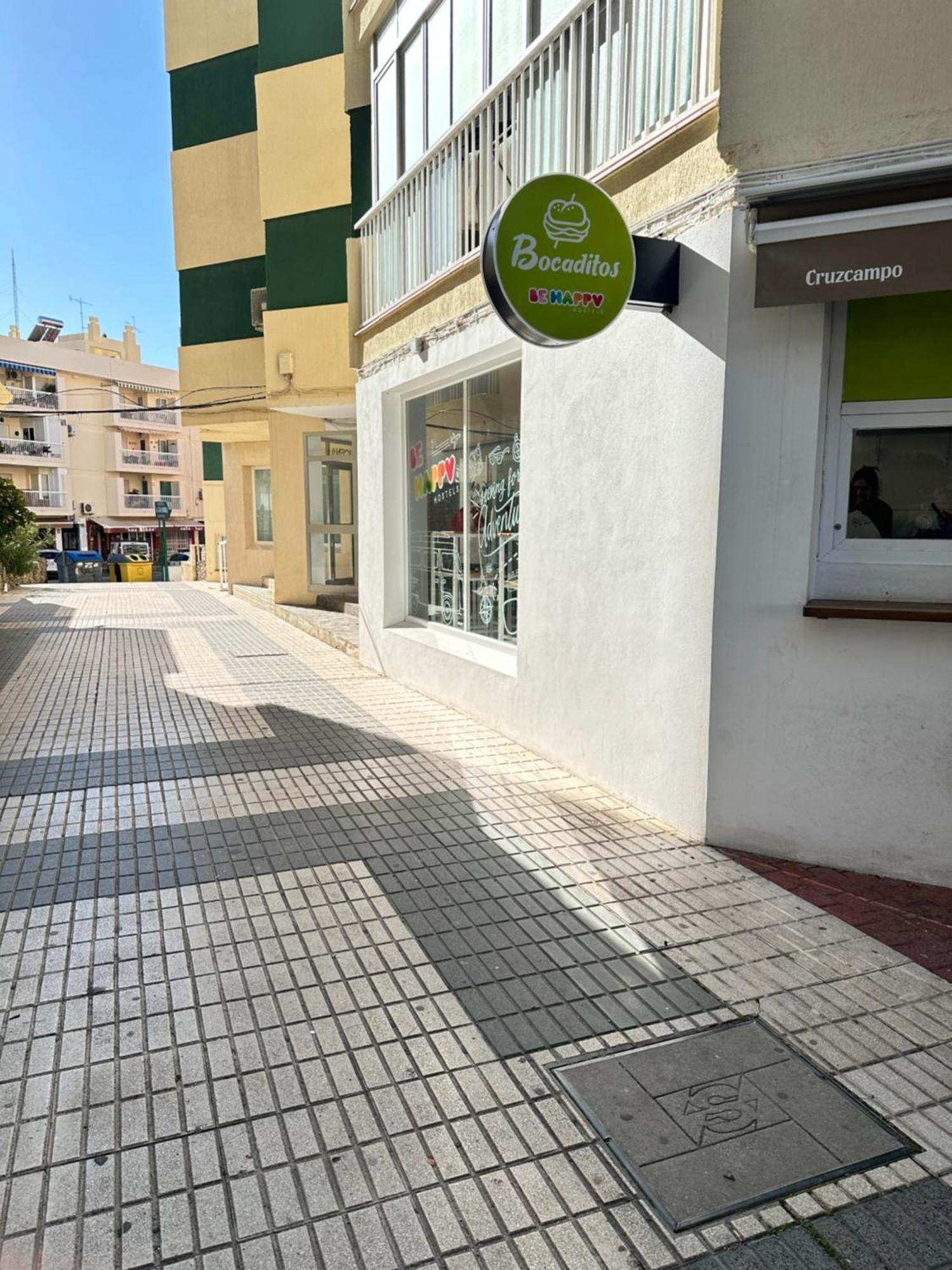 Be Happy Hostel Nerja Exterior photo