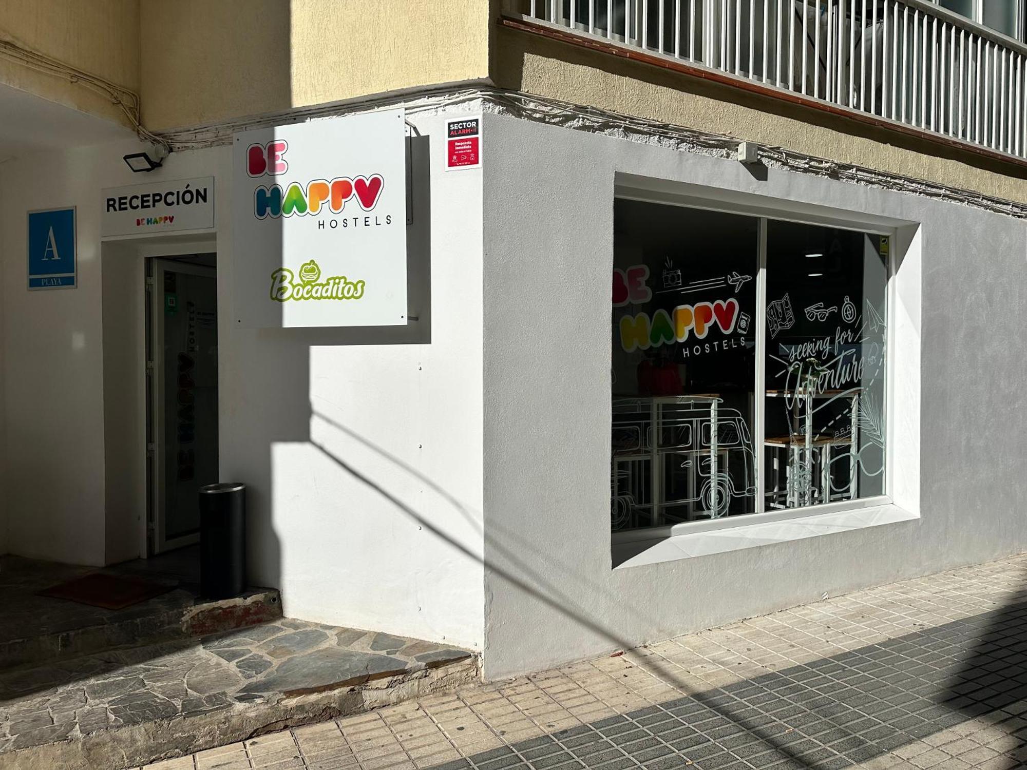 Be Happy Hostel Nerja Exterior photo